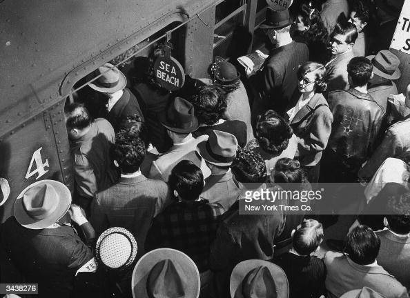 gettyimages-3438276-594x594.jpg