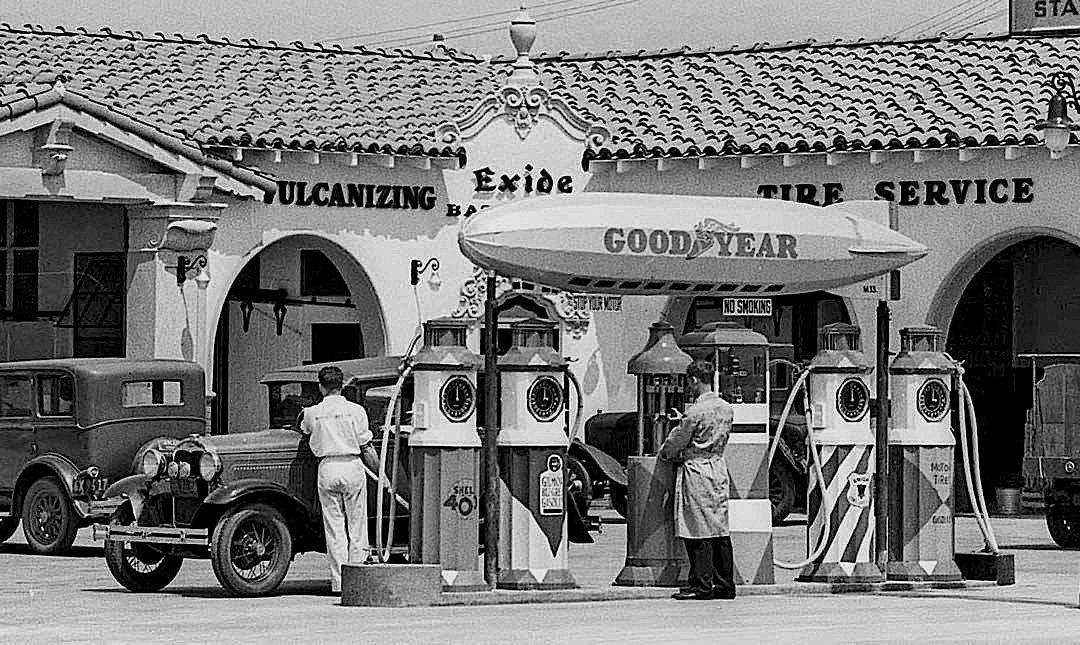 Good_Year_Gas_Station_1931.jpg
